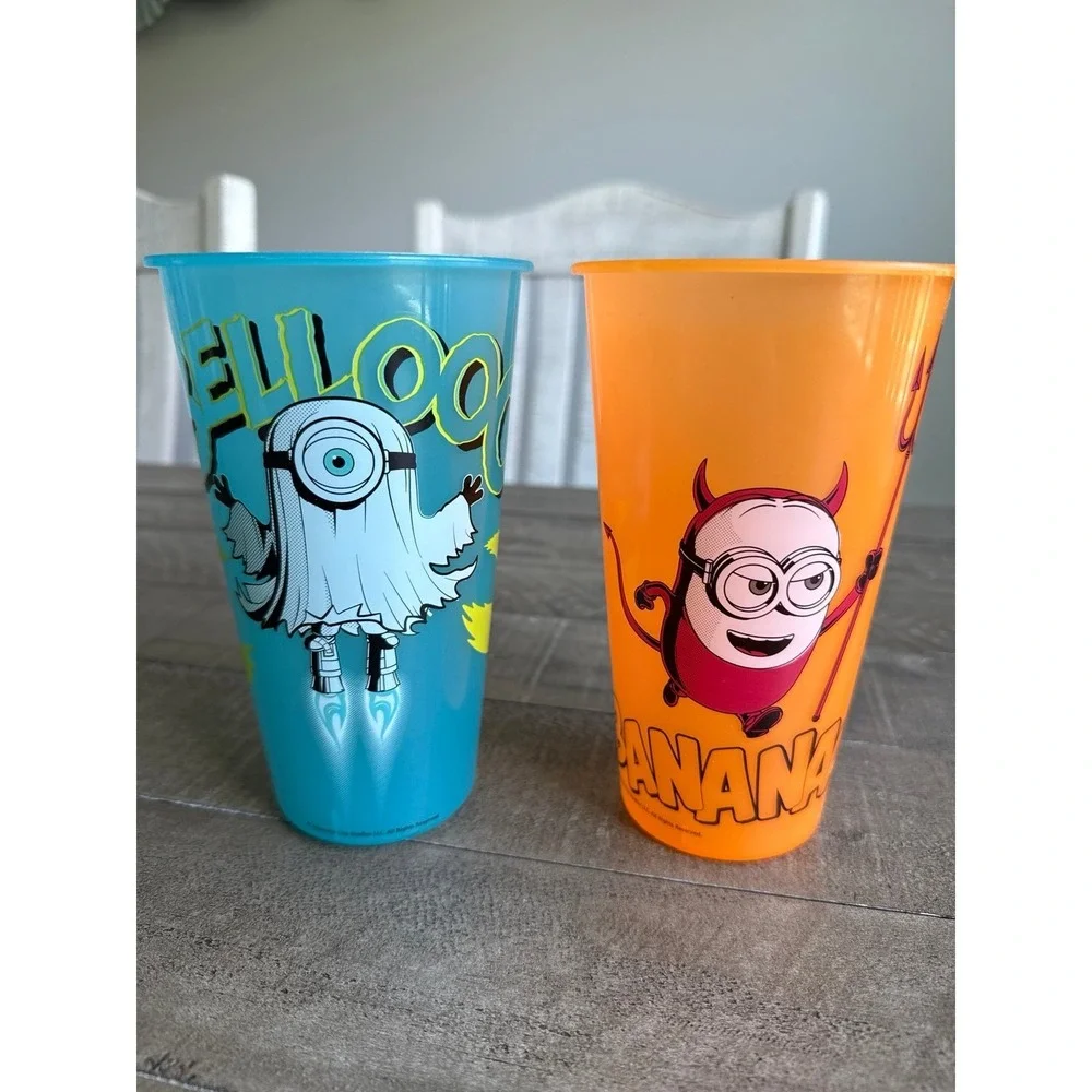 Zak Designs Minions: The Rise of‎ Gru Halloween Glow in the Dark Tumbler Set